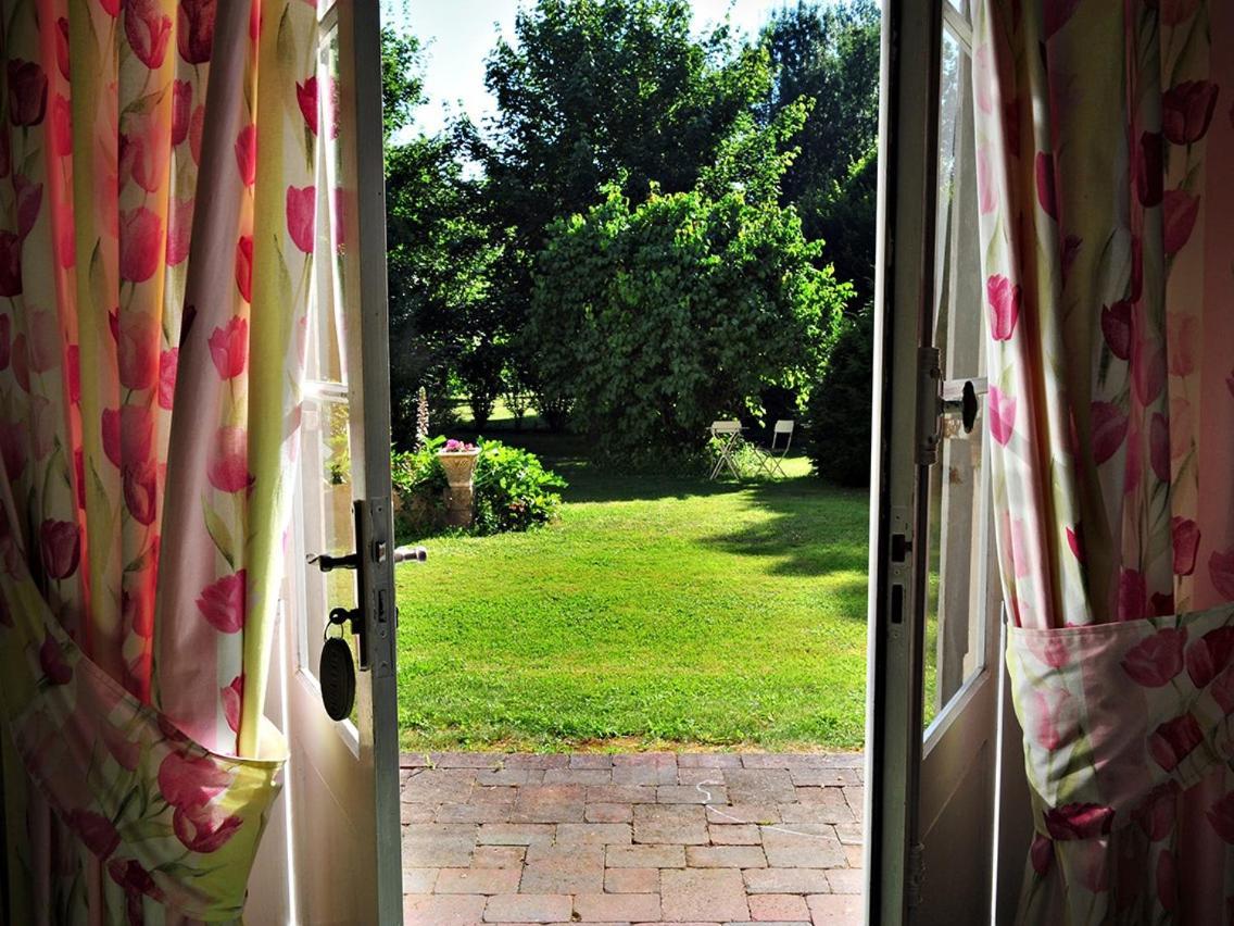 Petit Garros Hotel Fronsac  Екстериор снимка