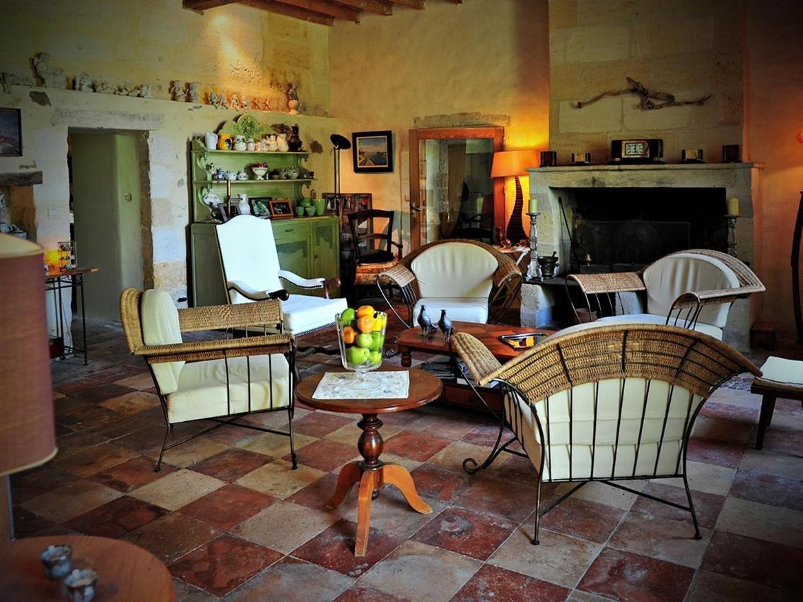 Petit Garros Hotel Fronsac  Екстериор снимка