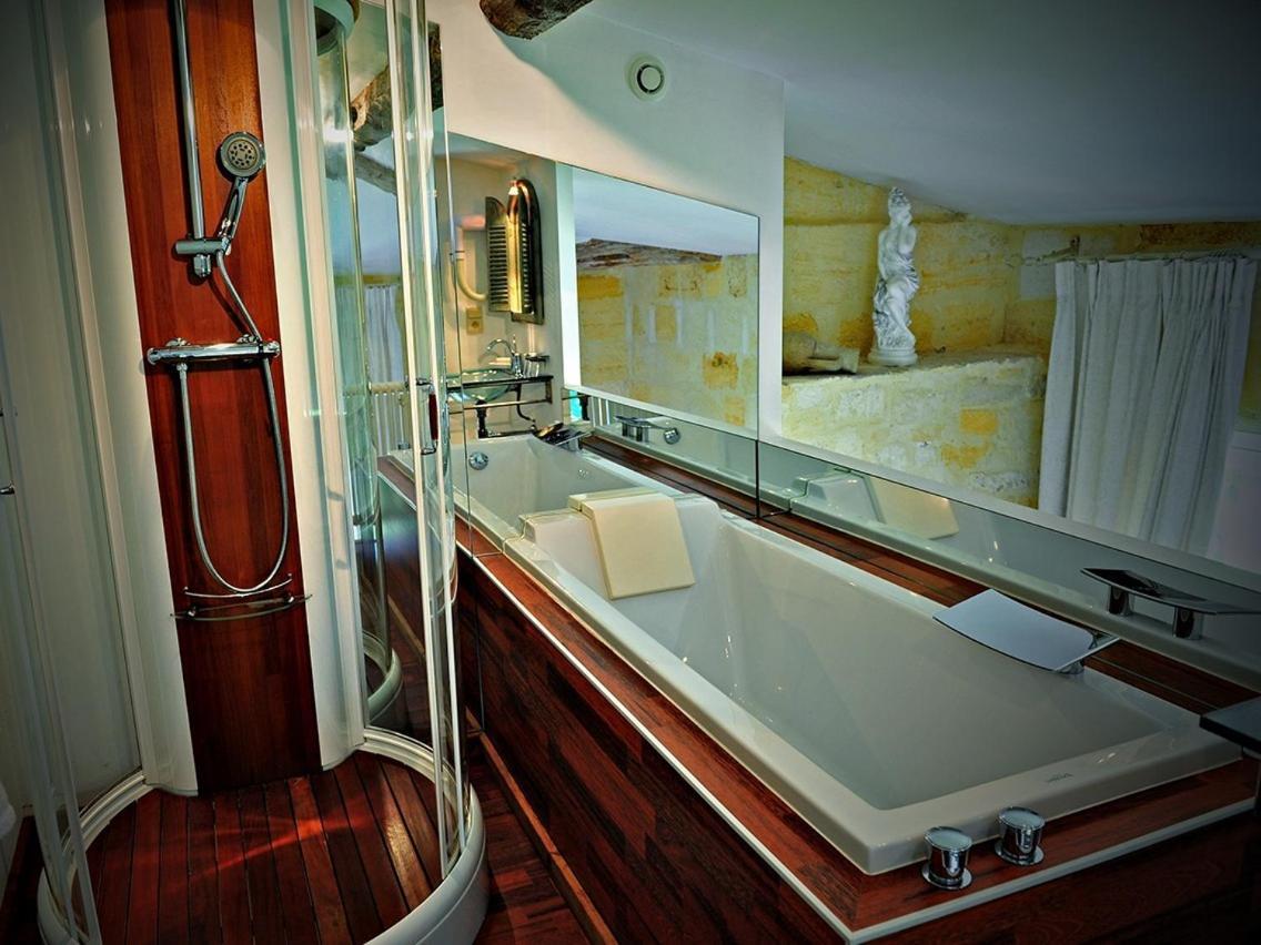Petit Garros Hotel Fronsac  Екстериор снимка
