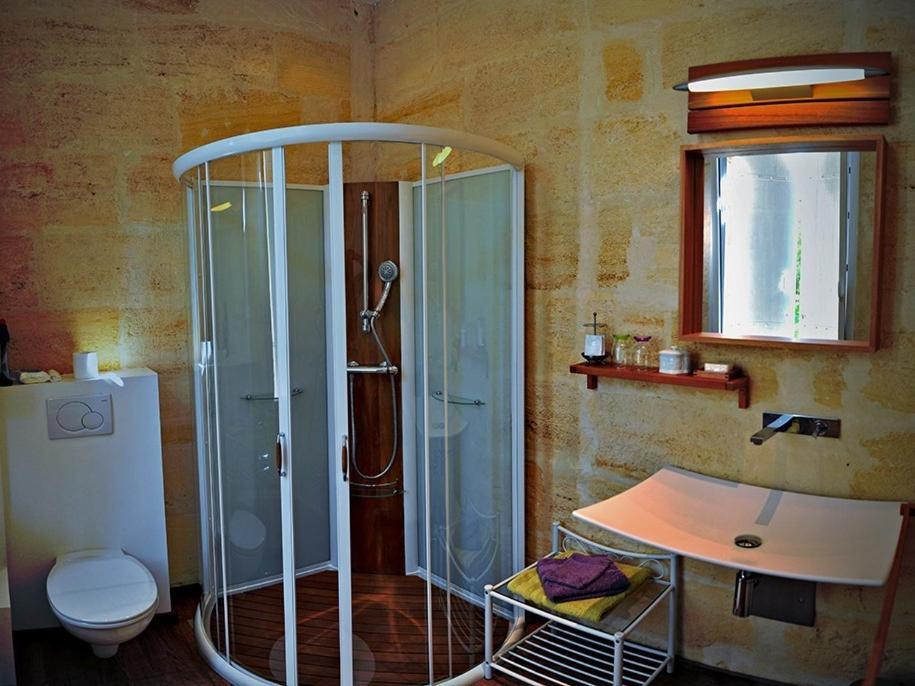 Petit Garros Hotel Fronsac  Екстериор снимка