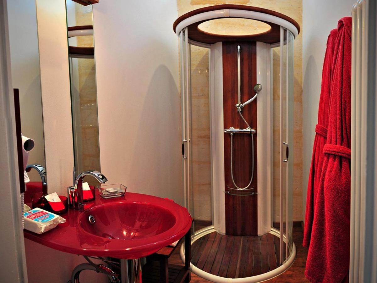 Petit Garros Hotel Fronsac  Екстериор снимка