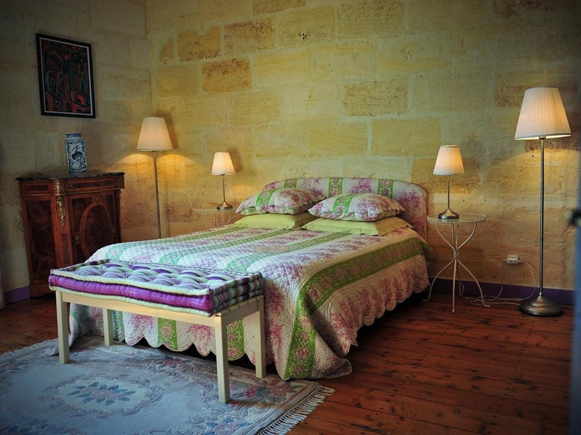 Petit Garros Hotel Fronsac  Екстериор снимка